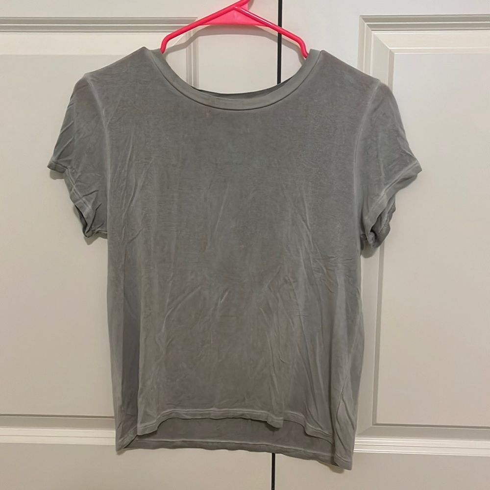 American Eagle fitted classic t-shirt